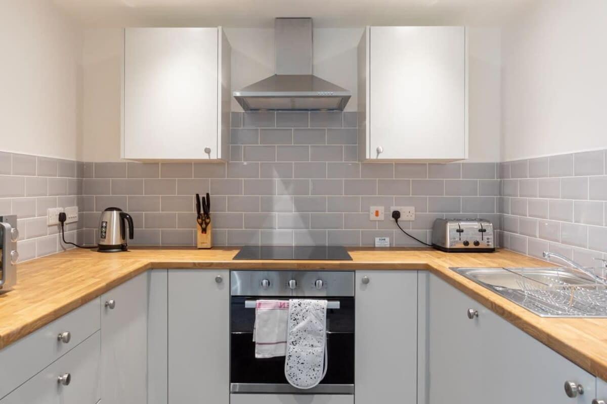 Charming 1 Bedroom Apartment In Leeds ليدز المظهر الخارجي الصورة